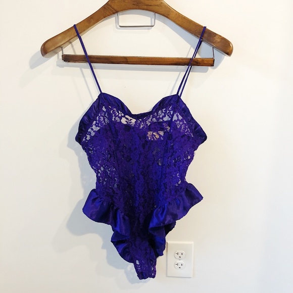 VICTORIA'S SECRET VINTAGE 80s LACE TEDDY BODYSUIT - Picture 3 of 5
